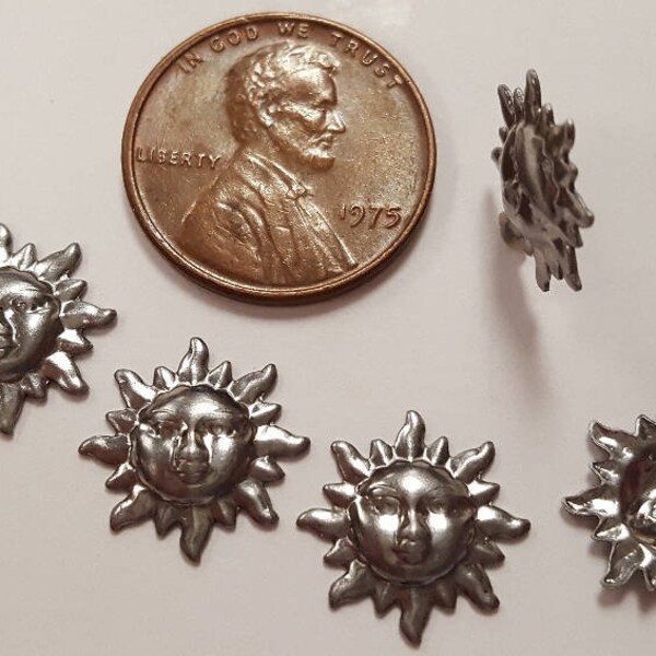 12 Vintage Steel Raised Smiling Sun 13mm. Silver Metal Stamping Findings N34