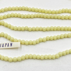 200 Vintage Japanese 1950&#39;s Cherry Brand Glass Pale Yellow 4mm. Round Beads 4622