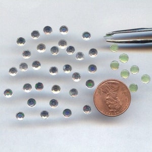 50 Vintage Glas Kristalle Facettiert 4,75mm. Runde Flat Back Hotfix Aufbügeln Strasssteine 964