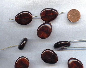 12 Vintage Tortoise Brown Acrylic 26x20x10mm. Pinched Tear Drop Beads 3395