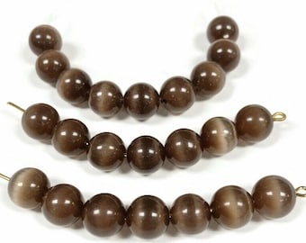 38 Cat's Eye Fibre Optique Verre Chocolat Brun 10mm. Perles rondes lisses 2609