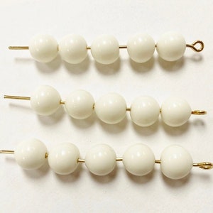 50 Vintage Japanese 1950&#39;s Cherry Brand Glass Cream 12mm Smooth Round Loose Beads 4705