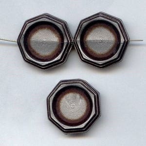 12 Vintage Antique Silver Acrylic Double Sided 20mm. Setting Octagon Beads 7050