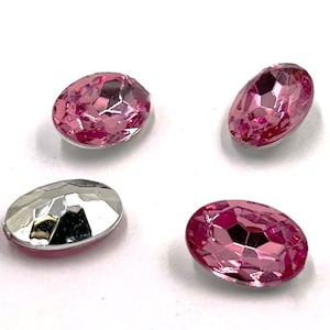 12 Vintage Pink Acrylic 14x10mm. Faceted Oval Gem Jewels 6792