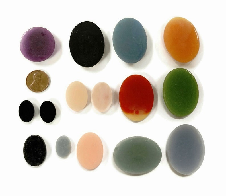 15 Vintage Cameos Assorted Resin Acrylic Cameo Lot DIY Jewelry Making, Repair & Crafting C80 image 7