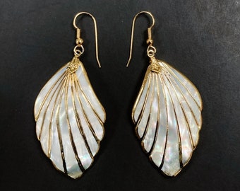 Vintage Genuine Mother Of Pearl Shell Gold Accent 2.75" Fan Dangle Earrings 1306