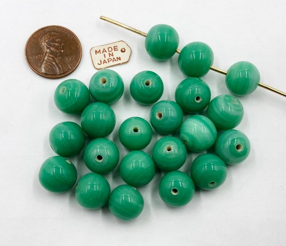 Buy 8 Vintage Green Jadeite Japan Dimpled Cherry Brand Glass Beads Online In India - Foto 3