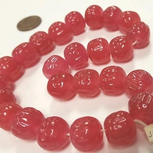 24 Vintage Japan Cherry Brand Glass Dark Pink 14mm. Baroque Round Beads 4614T