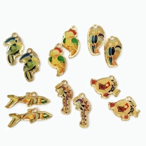 12 Vintage Abstract Design Blowfish Owl Parrot Toucan Seahorse Fish Charms 5662