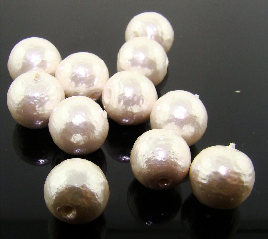 絵津鼓　Small Good Things pearl white 12 Vintage Japanese White Pearl Cotton Textured 11mm. Round Beads