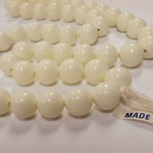 50 Vintage Japanese 1950&#39;s Cherry Brand Glass Cream 14mm Round Loose Beads 4704
