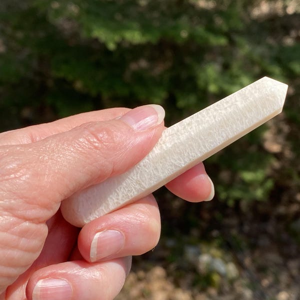 Varita de piedra lunar Protección de la abundancia 30895ET