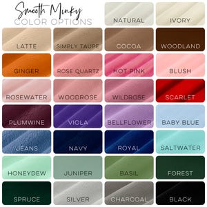 Peut inclure: Nuancier de 24 couleurs diff&eacute;rentes de tissu minky. Les couleurs sont dispos&eacute;es en quatre rang&eacute;es de six couleurs chacune. Les couleurs sont : Naturel, Ivoire, Latte, Taupe simple, Cacao, Bois, Gingembre, Quartz rose, Rose vif, Rouge, Eau de rose, Rose bois, Rose sauvage, &Eacute;carlate, Vin prune, Violette, Fleur de cloche, Bleu b&eacute;b&eacute;, Jeans, Marine, Royal, Eau de mer, Melon, Gen&eacute;vrier, Basilic, For&ecirc;t, &Eacute;pinette, Argent, Charbon, et Noir.