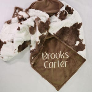 Couverture personnalisée en minky à imprimé vache marron, couverture vache pour bébés, enfants et adultes image 1