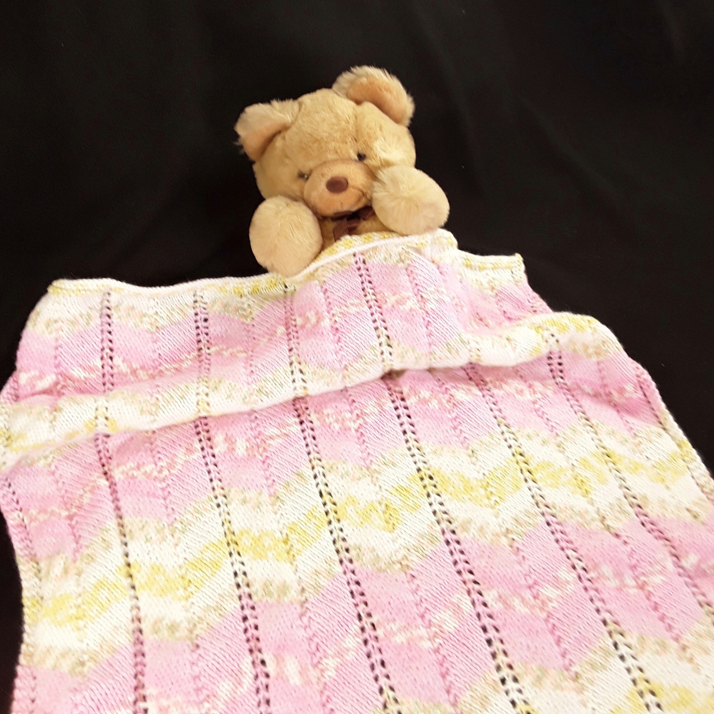 Hand knitted baby pram blanket baby pink chevron baby Etsy 日本