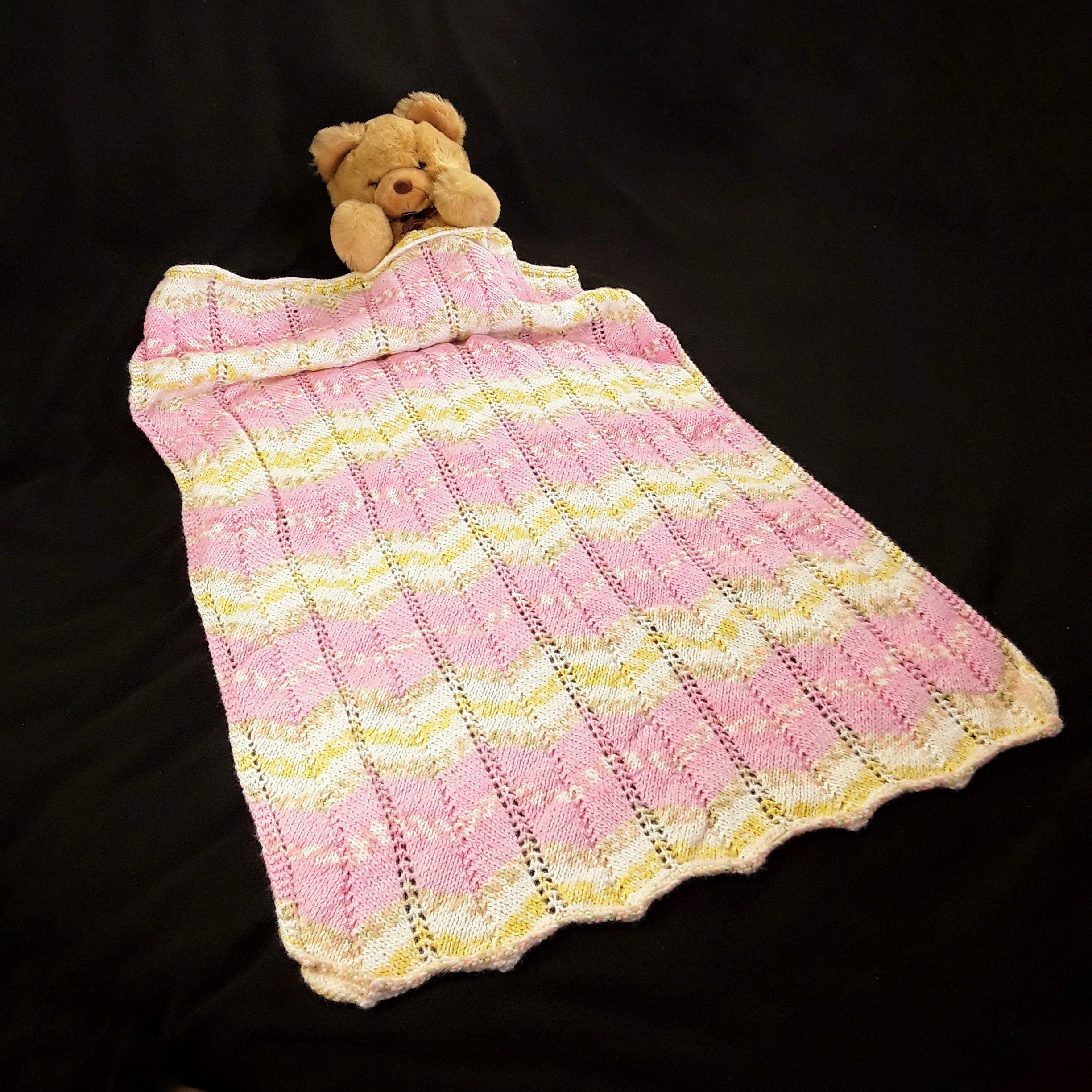 Hand knitted baby pram blanket baby pink chevron baby Etsy 日本