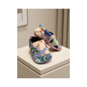 Reversible Vintage Quilt Baby Booties | Patchwork Soft Sole Shoes (Upcycled Fabric)