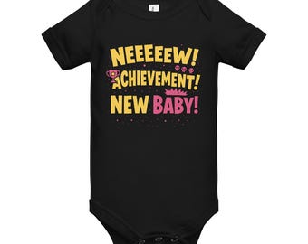 Neue Errungenschaft! Neuer Baby Body • Dungeon Crawler Carl Baby • LitRPG Gamer Baby Body • Neues Geschenk für Eltern Geek