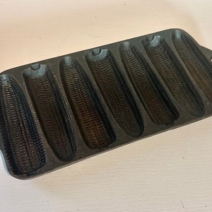 Vintage Corncob Cast Iron Pan