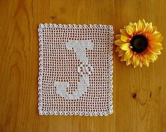 ALPHABET MAT ~ Personalized Gift ~ Letter J ~ Filet Doily ~ Monogram Doily