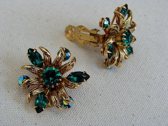 Vintage / Clip On / Earrings / Green / Rhinestones - image 4