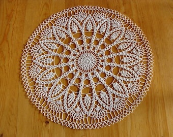 22 1/2&quot; Desert Bloom Centerpiece Doily Large