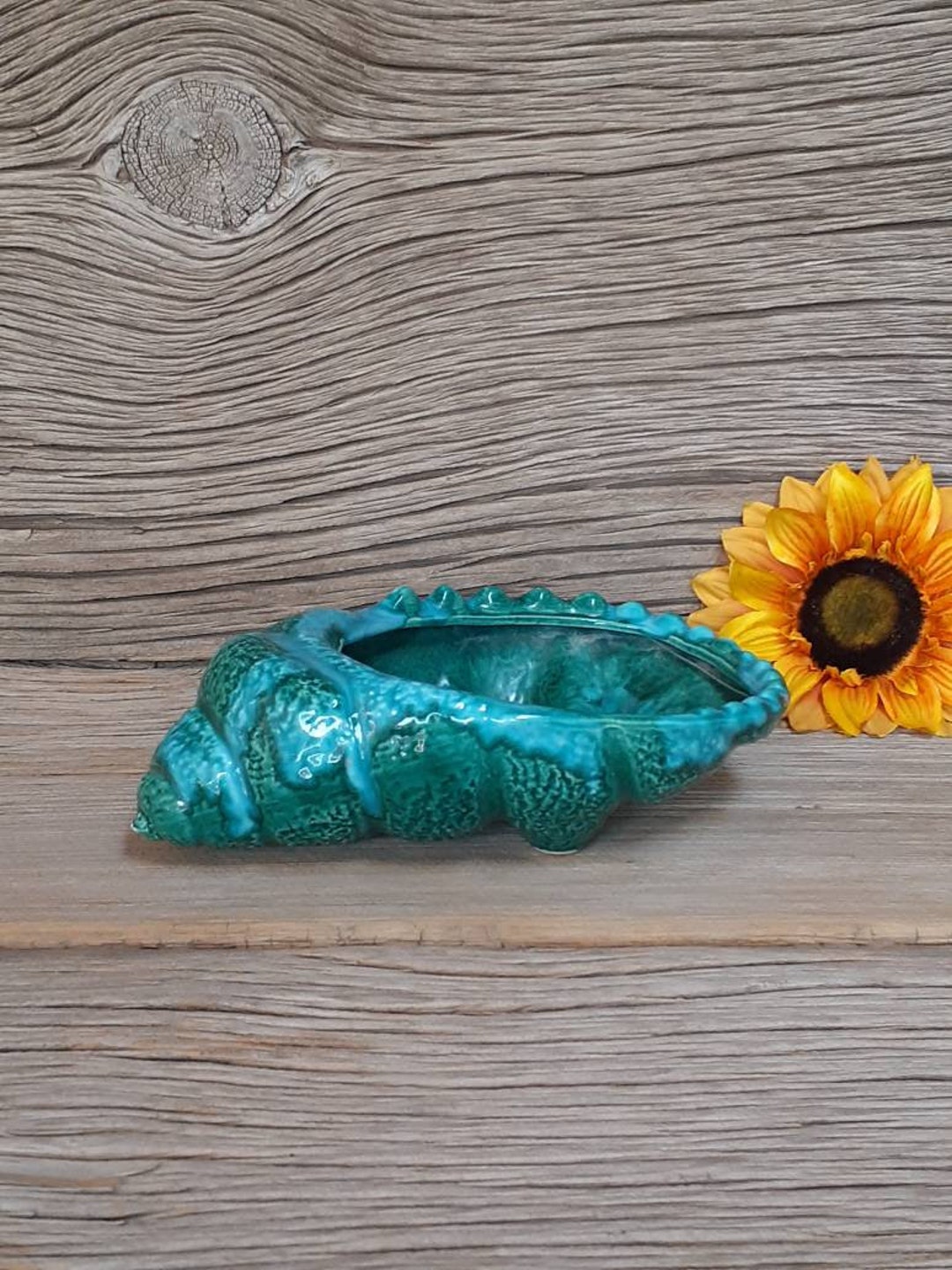 Vintage / Nonamax of California / Ashtray / TR26 / Shell Shaped