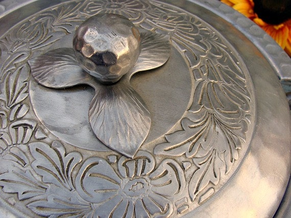 Hand Forged Everlast Hammered Metal Aluminum Casserole Cozy - Etsy