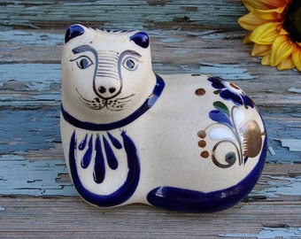 Vintage Cat Figurine Hand Painted & Glazed Mexico