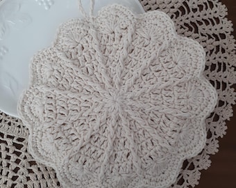 Handmade / Scalloped Pot Holder / Round Crocheted / 9"D / One Hot Pad / Hostess Gift / DOUBLE THICK / Large / Ecru / COTTON