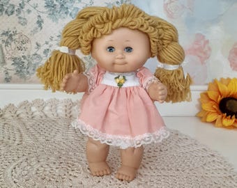 1984 Cabbage Patch Doll / Playmates / Sleepy Eyes / Ginger Blonde