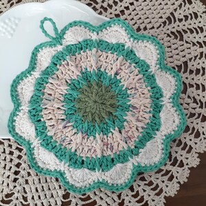 Handmade / Scalloped Pot Holder / Round / 9"D / One Hot Pad / Hostess Gift / DOUBLE THICK / Large / Lt Green White Panorama & Sage / COTTON
