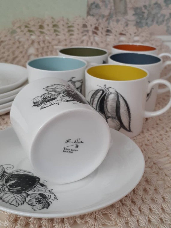 1960s / Susie Cooper / Set of 6 Cups AND 6 Saucers / Black