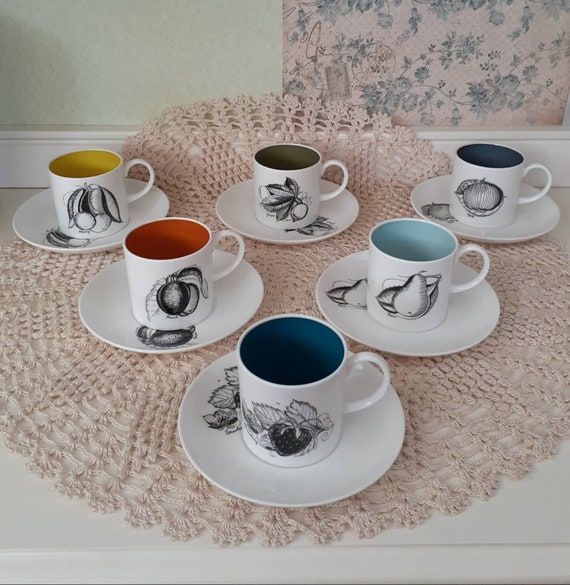 1960s / Susie Cooper / Set of 6 Cups AND 6 Saucers / Black Fruit