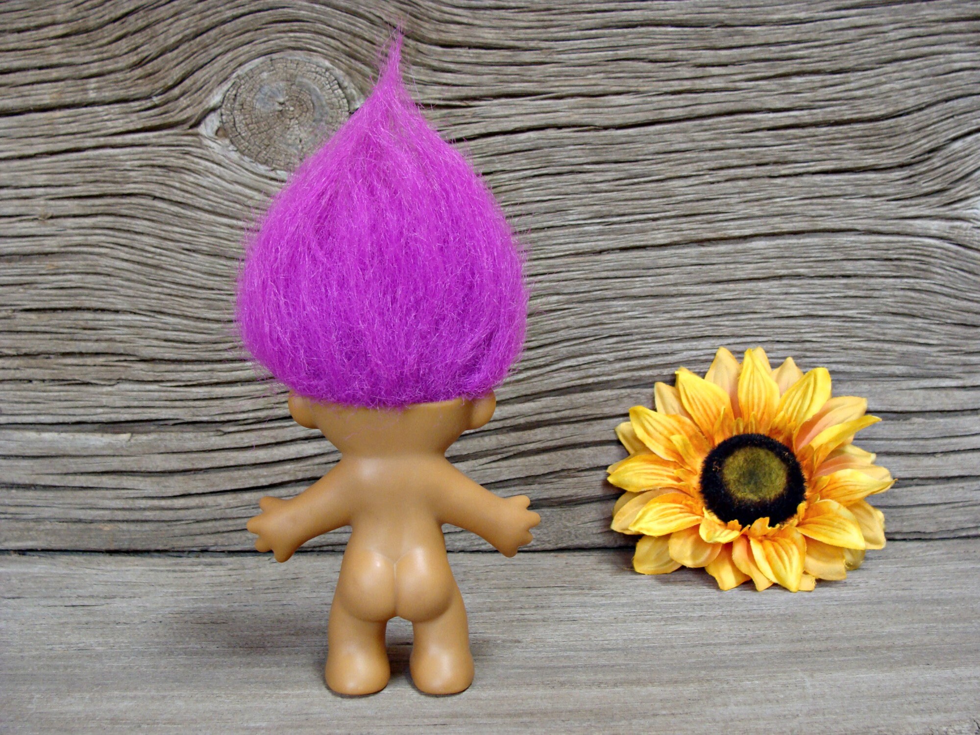 Lucky Russ Pink Haired Troll Doll - 4.5 Inches Tall, Green Outfit, Summer Fun Collectible