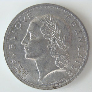 1949 / RF 5 Francs / France / REPVBLIQVE FRANCAISE / Aluminum Coin / Paris Mint / Marianne / Circulated / Demonetized