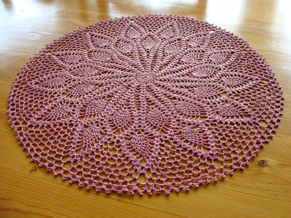 22" / Dusty Rose / Doily / Centerpiece / Double Pineapple Stitch / Hand Crocheted / Large / Pink / Cotton Thread / Table Decor