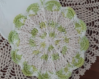 Handmade / Scalloped Pot Holder / Round Crocheted / 9"D / One Hot Pad / Hostess Gift / DOUBLE THICK / Large / Limeade & Cream / COTTON