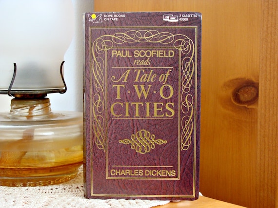 1989 / A Tale Of TWO CITIES / 2 Cassettes / Audio Book On Tape / 40600 / Paul Scofield / ISBN 1558001506 / Charles Dickens / Library Reject