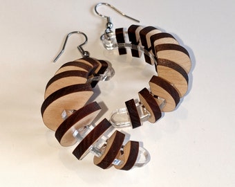 Floating Wooden Arc Scaling Half Lap Earrings