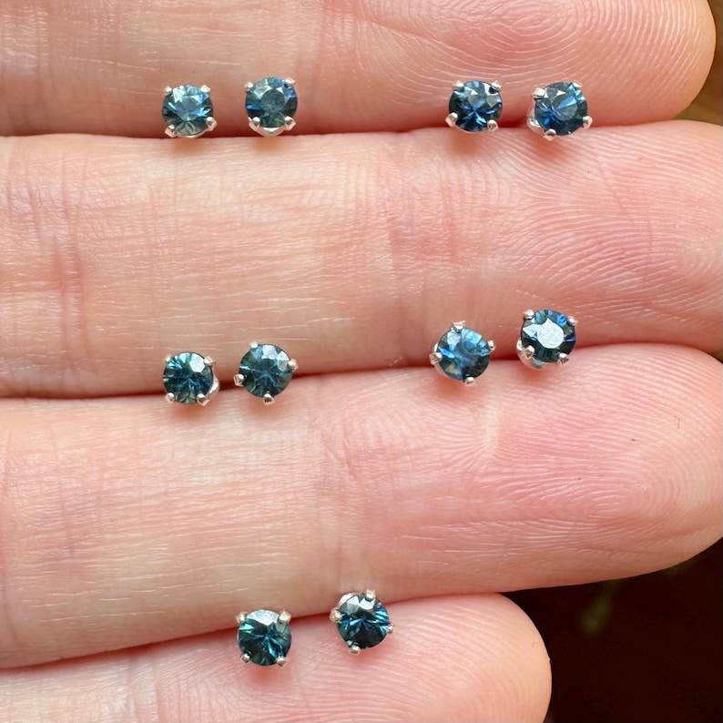 Pendientes de zafiro azul: pequeños zafiros naturales de 3 mm, oro de 14k o plata de ley. imagen 9