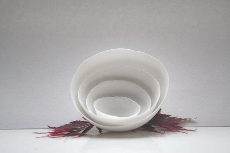 Set of 4 English fine bone china nesting stoneware bowls image 5