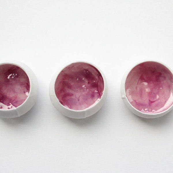 Mini bowl from English fine bone china and resin