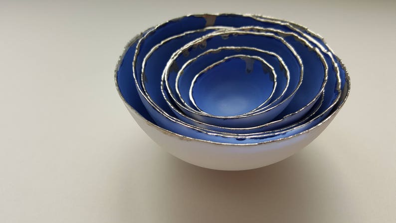 Set of 7 stoneware fine bone china nesting bowls in blue and white with real platinum finish. Gift for her image 1