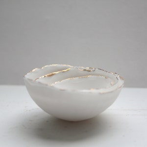 Set of 3 miniature English fine bone china nesting stoneware bowls with real gold. image 5