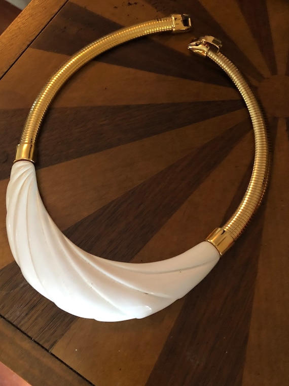 Vintage Monet choker goldtone  and off white - image 8