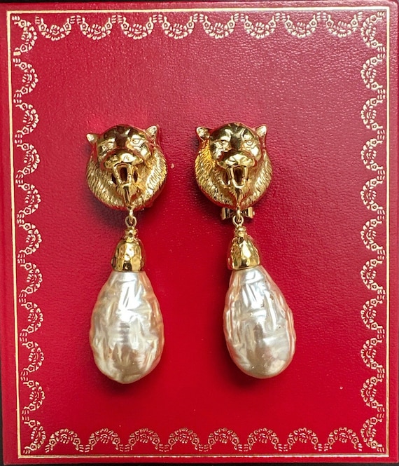 Vintage Vogue Bijoux doorknocker style earrings 19