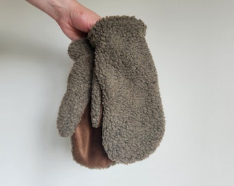 Sherpa Mittens Taupe