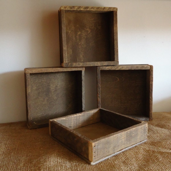 pièce maîtresse de boîte en bois, table de mariage rustique, plateau de bougie de ferme, conseil de grange a modifié l’approvisionnement d’art, bois récupéré, primitif de pays