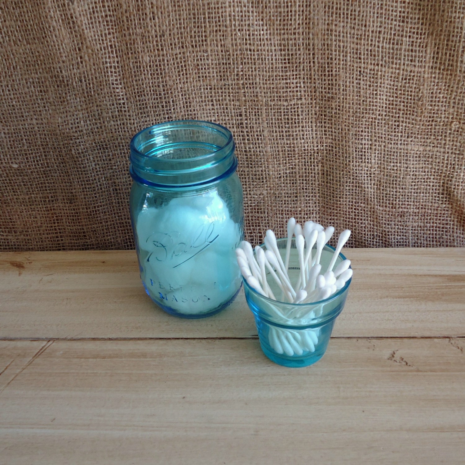 bathroom accessories q tip holder